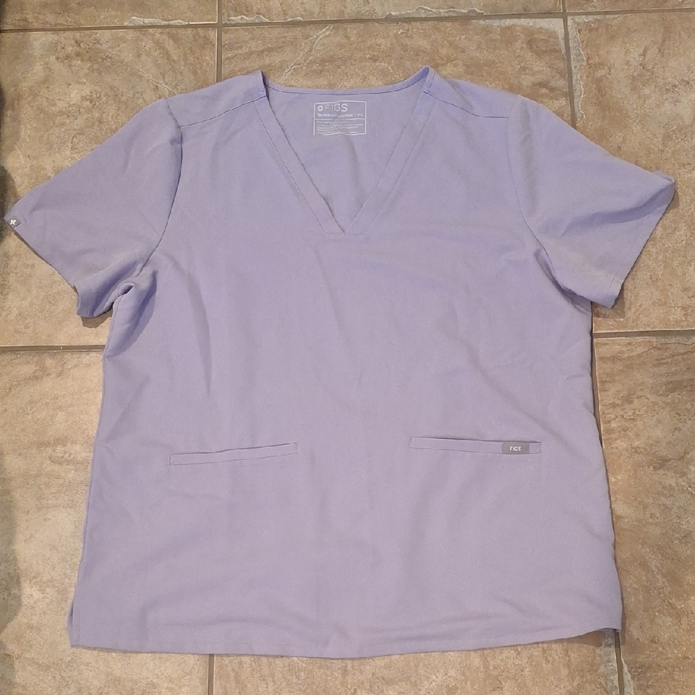 FIGS LAVENDAR SCRUB TOP XXL